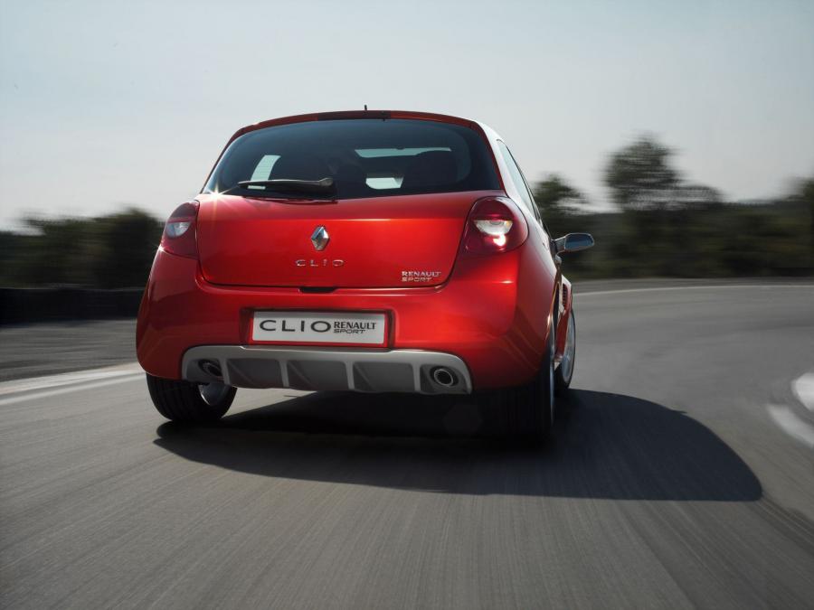  Renault Clio Sport concept 2005 года  (фото 9 из 23)